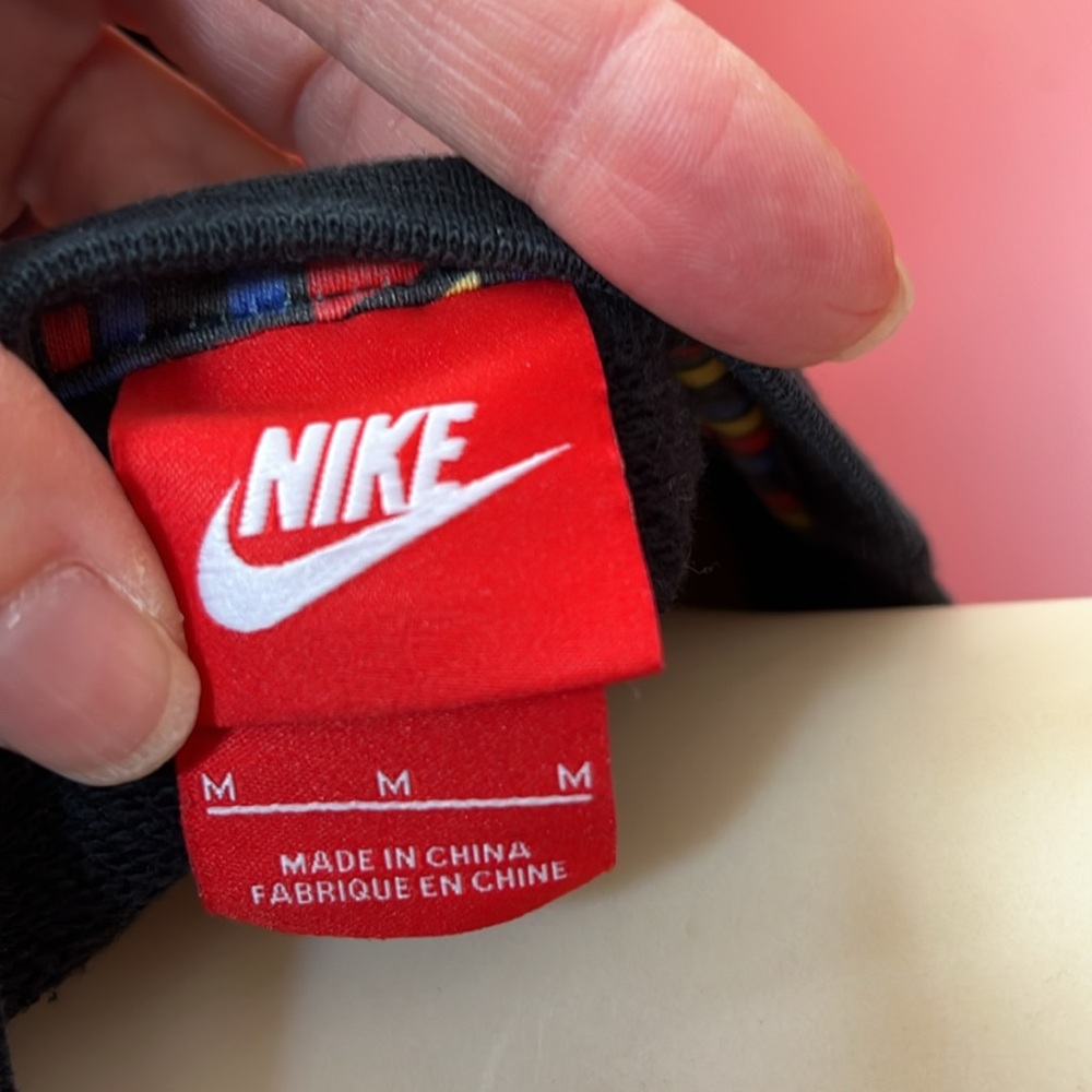 EUC unique vintage Nike sweatshirt - Picture 8 of 13